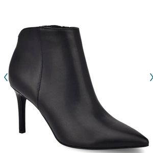 NEW SZ 8.5 NINE WEST FINNY BLACK STILETTO BOOTIES